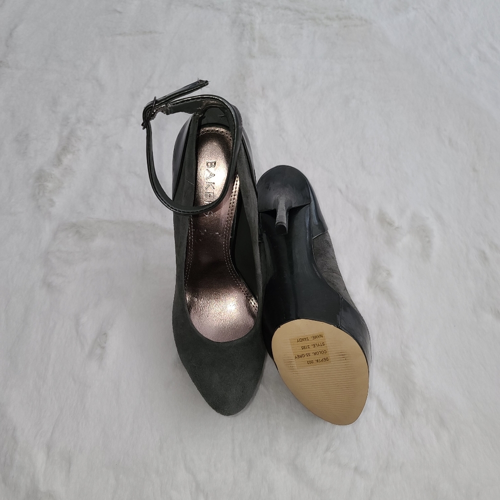 Gray heel with platform - Picture 2 of 2